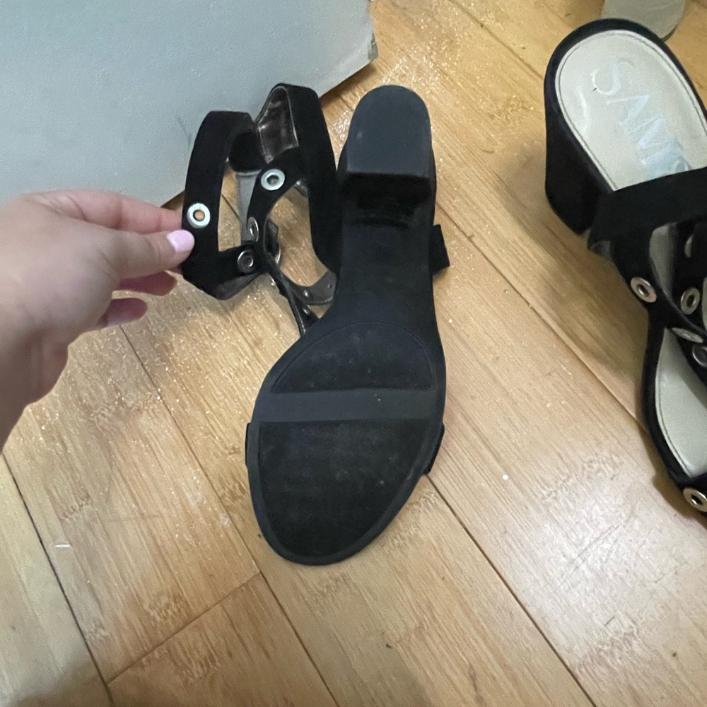 Black Block Heel